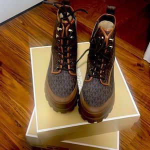 Michael  kors boots